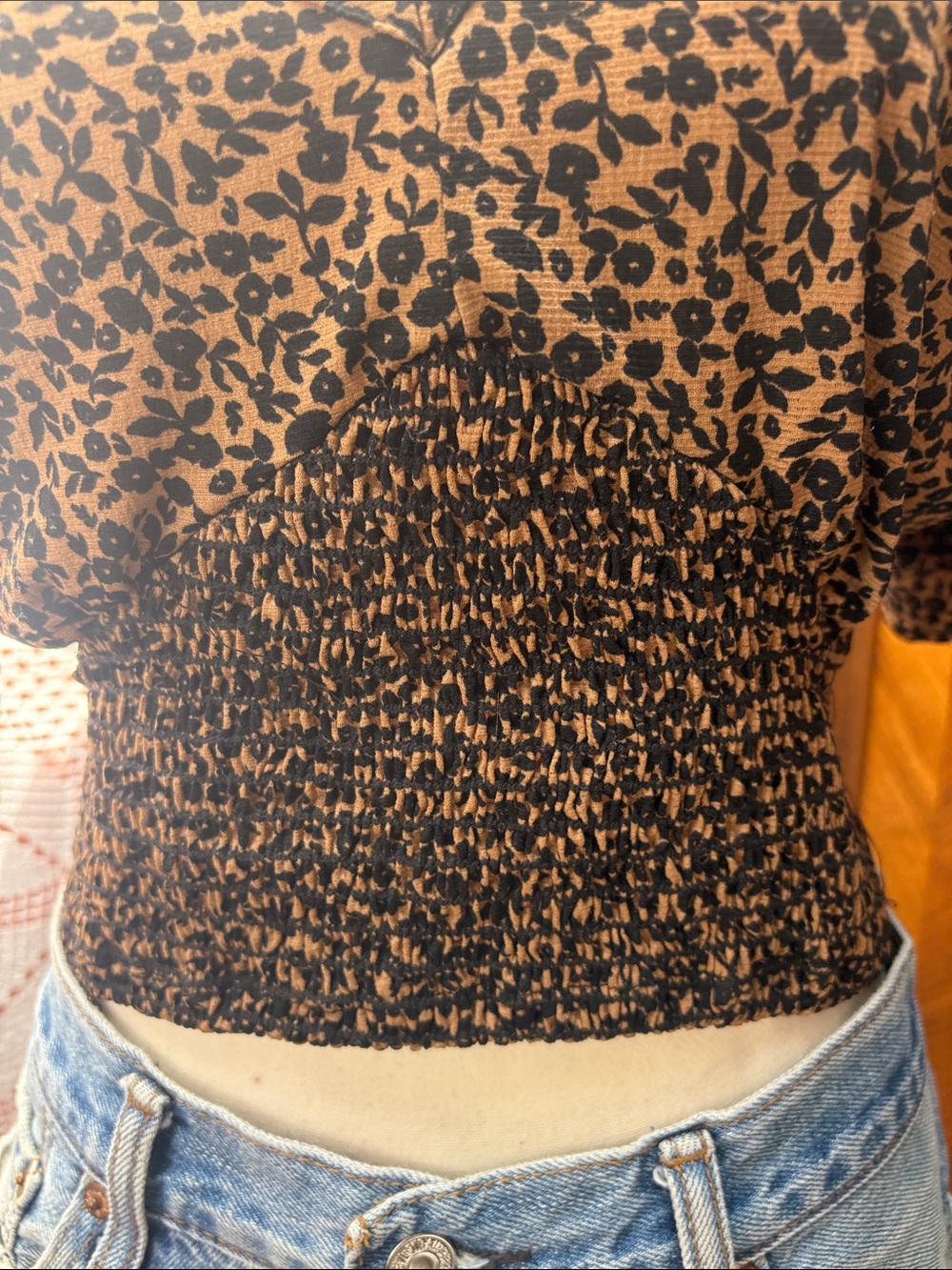 Eclipse Floral Smocked Crop Top - Picture 4 of 10
